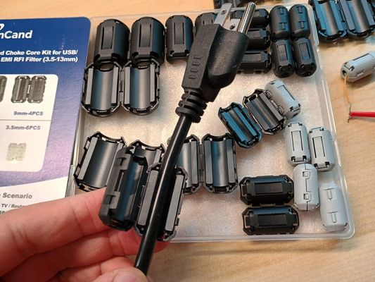 購入 Snap-On Ferrite Ring with 155 Ohm Impedance for EMI/RFI Suppression and Custom Design Options online manufacture