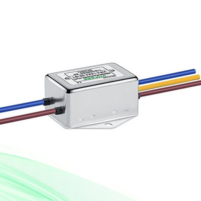 表面マウント パッケージタイプ AC EMIフィルター 快速オン終了スタイルと50 Ωのインプットインペデンス